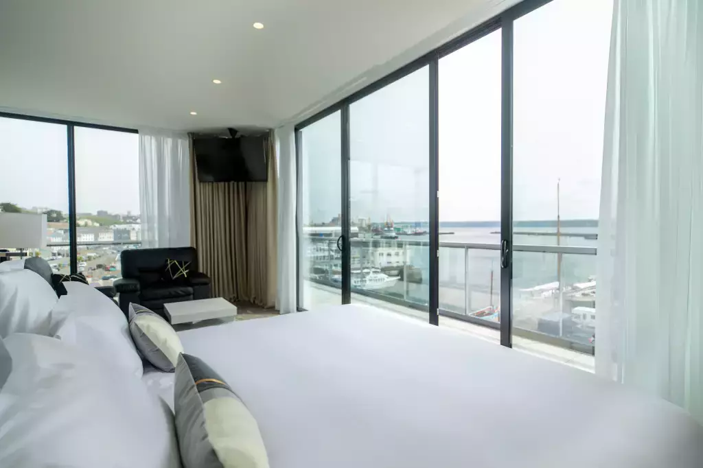 Suite privée / vue mer panoramique à Brest